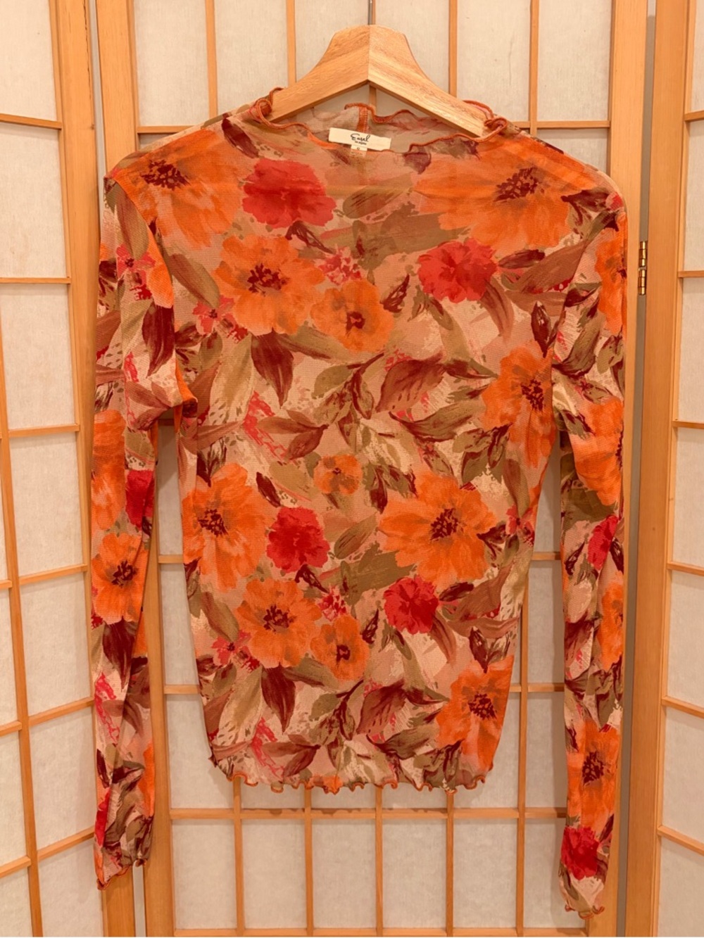 NWOT Easel Floral Layering Top